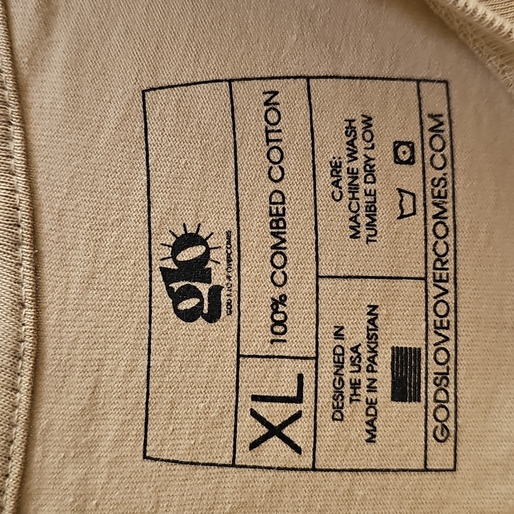 GLO Jesus Is King Shirt. Unisex. New In Original Packaging. - Picture 4 of 8